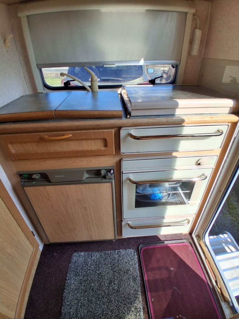 2 berth caravan for sale 