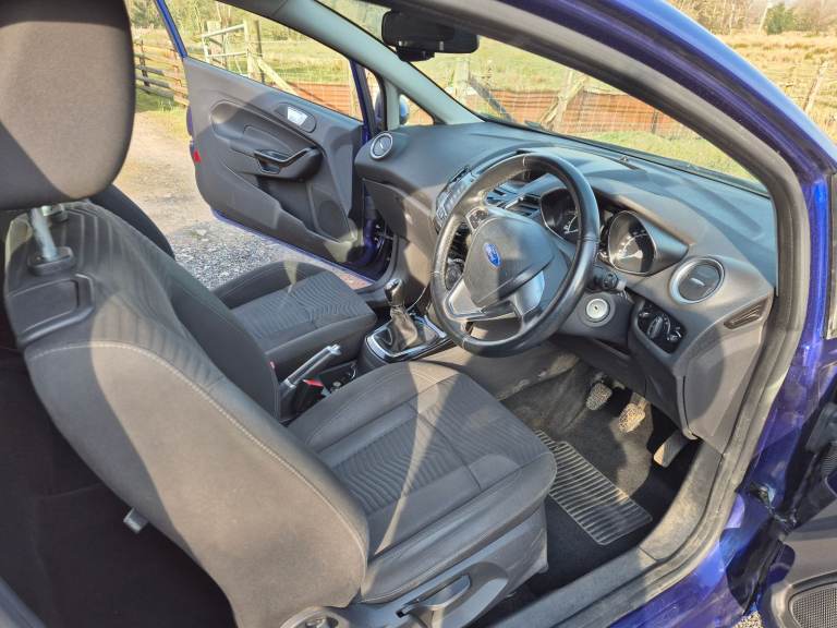 Ford, FIESTA, Hatchback, 2016, Manual, 1241 (cc), 3 doors