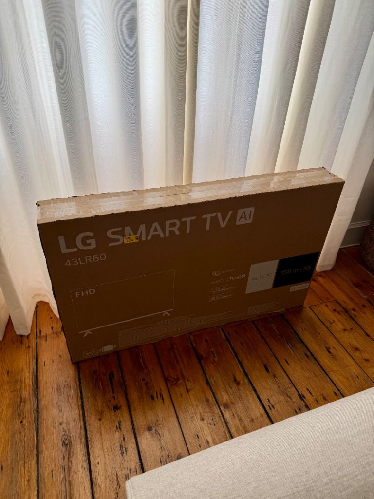 LG 43LR60006LA 43-Inch FHD Smart TV (alpha 5 AI Processor Gen6)