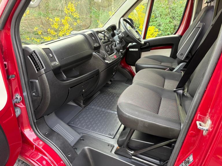 2016 Peugeot Boxer 335 2.2hdi 6spd 130ps Lwb 14 Seat Minibus _ *Only 11,550 Mls*