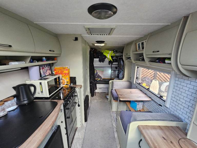 Abbey cardinal 6 birth tour caravan 