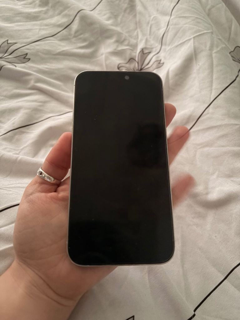 I phone 14 pro max white 