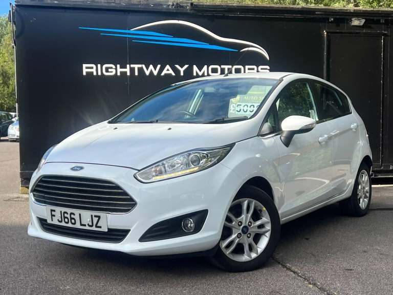 2017 Ford Fiesta 1.5 TDCi Zetec Hatchback 5dr Diesel Manual Euro 6 (75 ps) HATCHBACK Diesel Manual