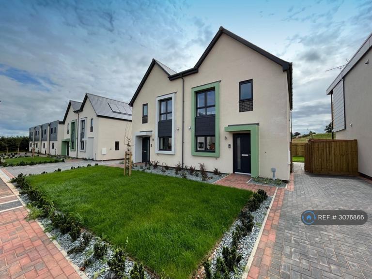 3 bedroom house in Bayley Place, Exeter, EX1 (3 bed) (#3076866)