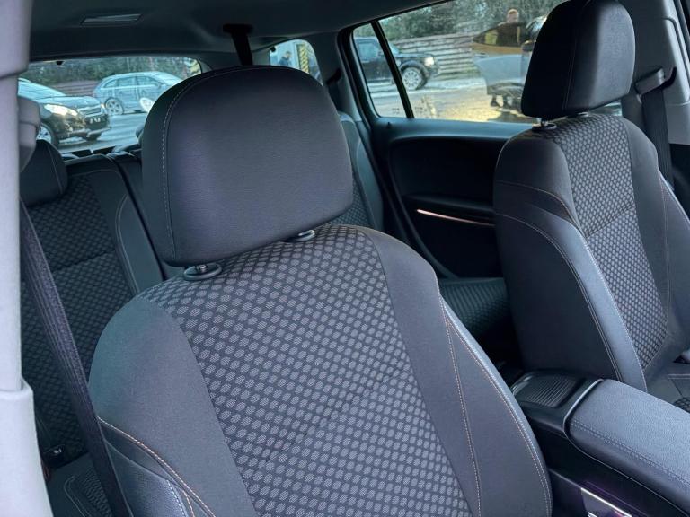 2017 Vauxhall Zafira 2.0 CDTi Tech Line Nav 5dr MPV DIESEL Manual