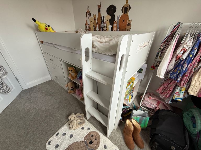 Child’s Mid Sleeper Cabin Bed
