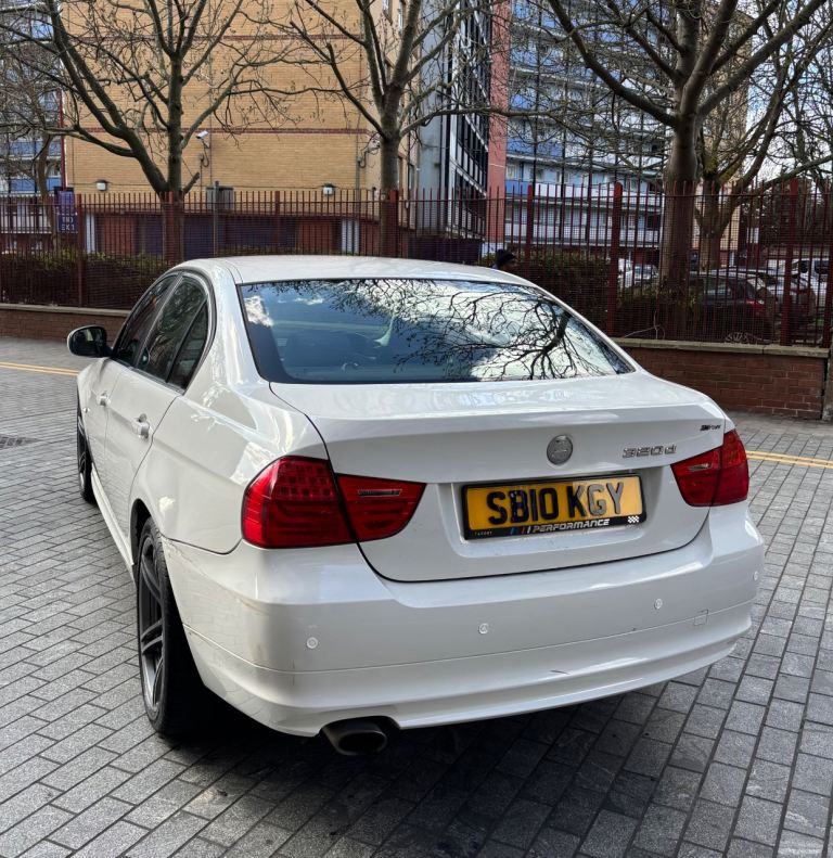 BMW, 3 SERIES, Saloon, 2010, Manual, 1995 (cc), 4 doors