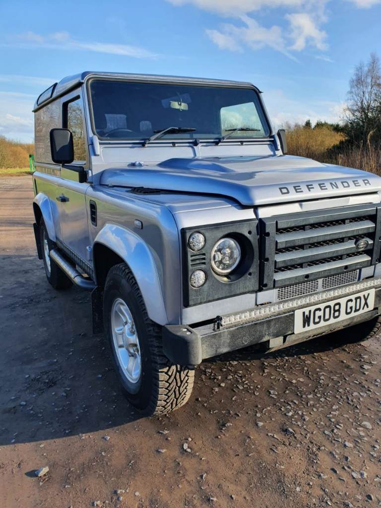 LAND ROVER DEFENDER 90 COUNTY