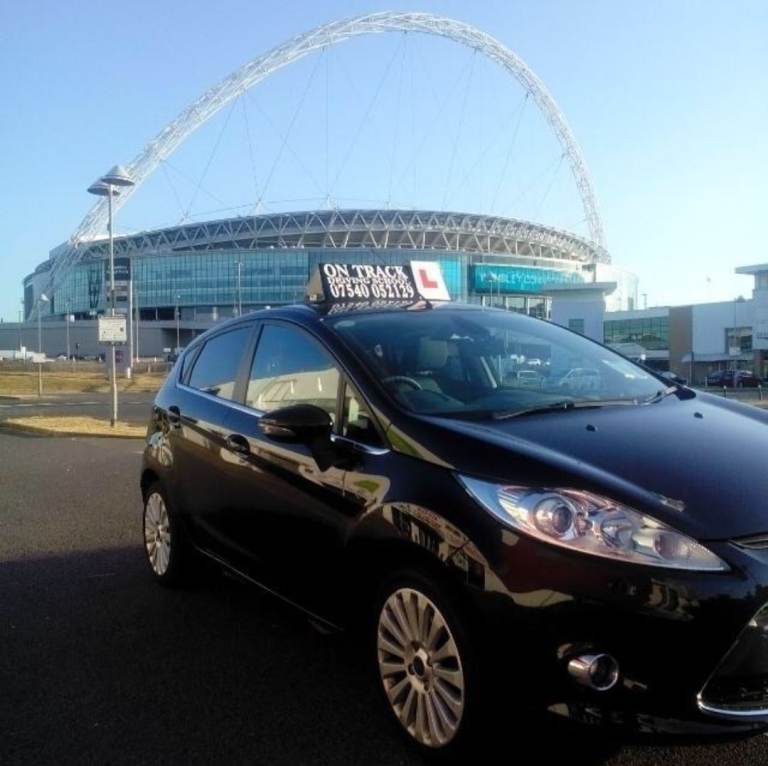 DRIVING LESSONS Wembley