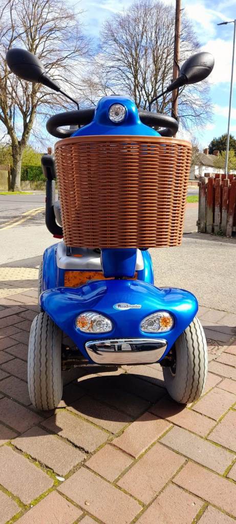 Mobility scooter compact 8mph with warranty 