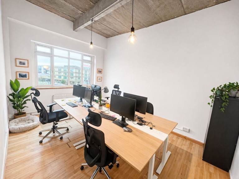 Office | Artist Studio | Creative Space to Rent in Hackney Wick E9