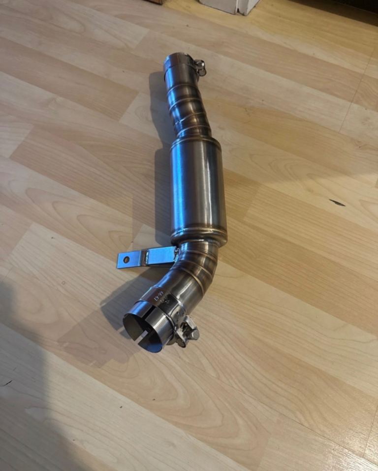 Motorcycle Exhaust middle pipe