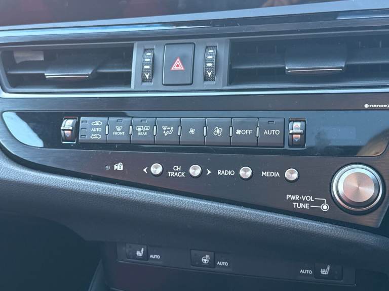 2023 Lexus ES 2.5 300h F Sport E-CVT Euro 6 (s/s) 4dr Saloon PETROL/ELECTRIC Automatic