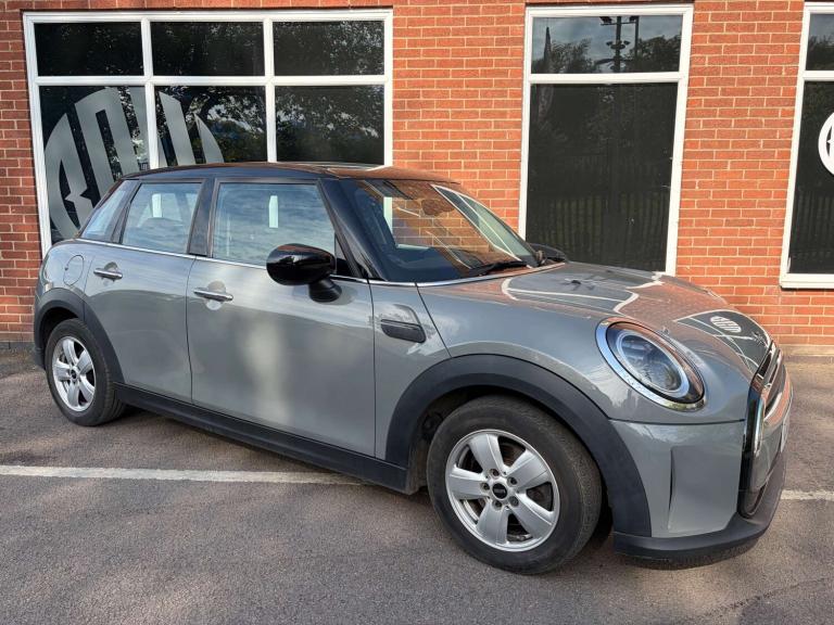 2021 MINI Hatch 1.5 Cooper Classic 5dr Hatchback Petrol Manual