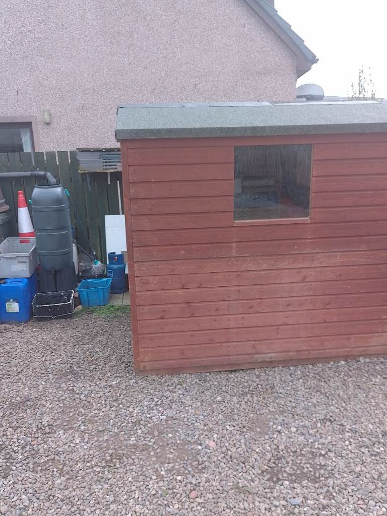Nearly New shed 