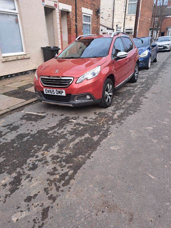 Peugeot, 2008, Hatchback, 2015, Manual, 1560 (cc), 5 doors