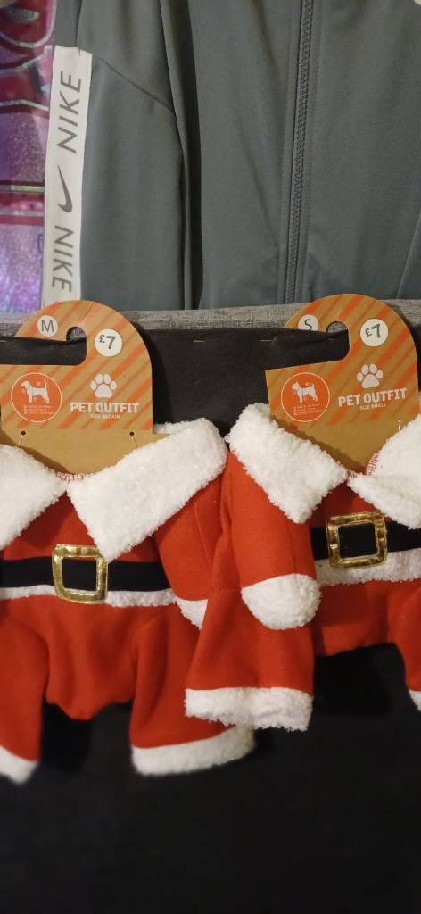 Dog sata coat and other stuff ............