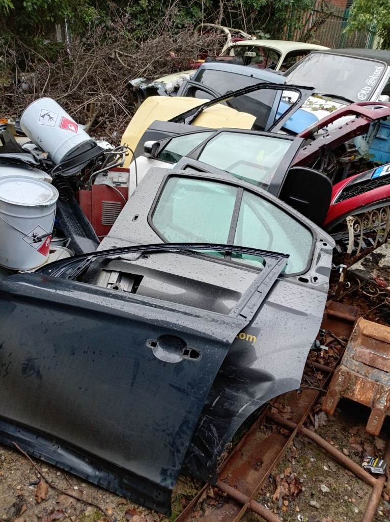 Direct scrap metals free collection