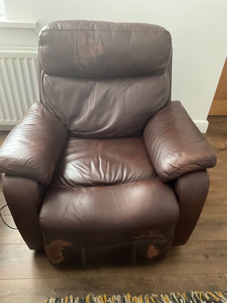 Brown Leather Recliner Armchair – Worn Condition