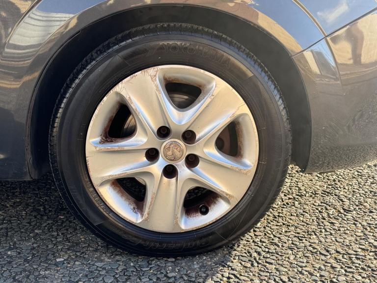 2012 Vauxhall Zafira 1.6 16V Exclusiv Euro 5 5dr MPV Petrol Manual