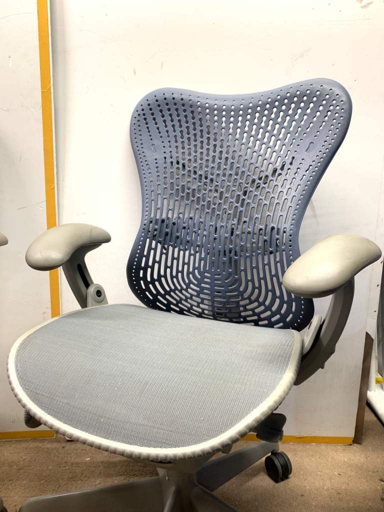 £250 each - Herman Miller mirra ergonomic office chair (10 available)