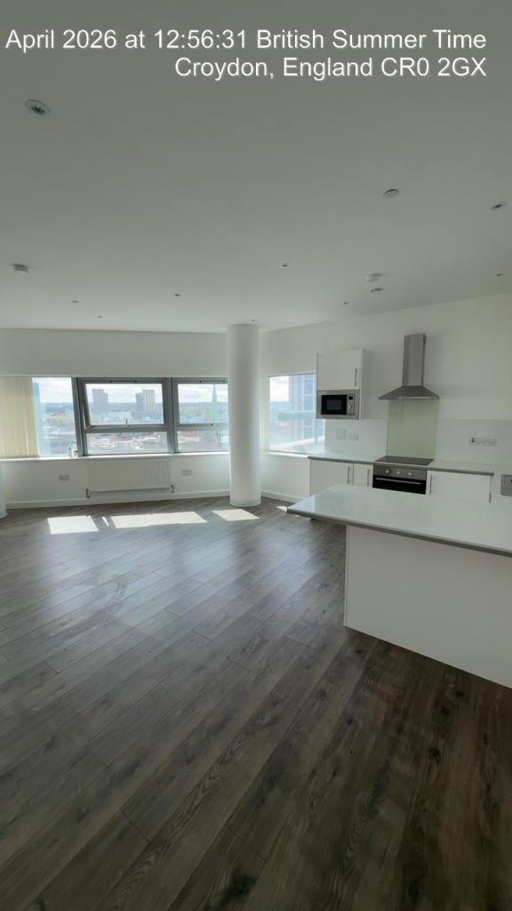  1-Bedroom Apartment 228 Delta Point CR0 2NY