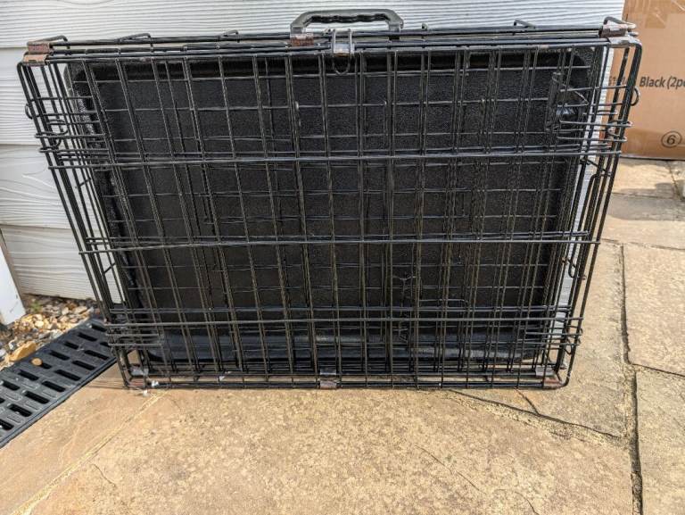 Small foldable dog crate 