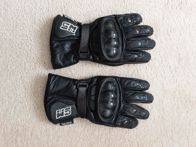 Motorcycle gloves 
