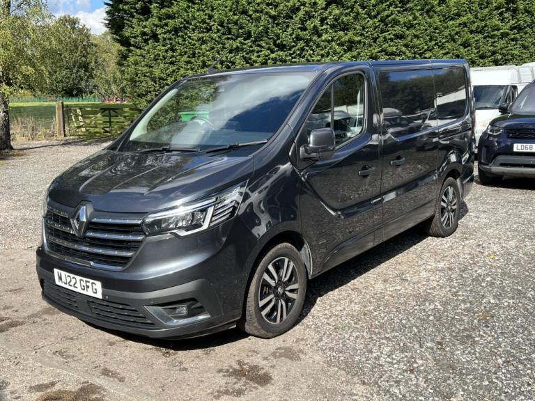 2022 Renault Trafic SL28 Sport+ Blue dCi Panel van Diesel Manual
