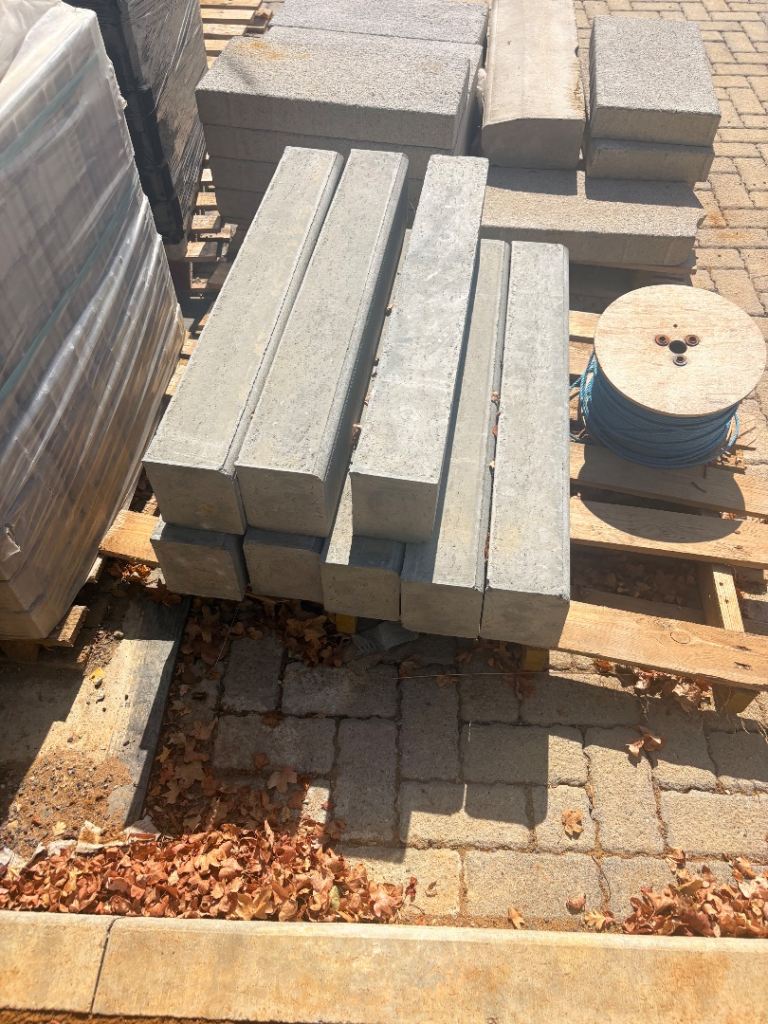 8 x left over kerbs 