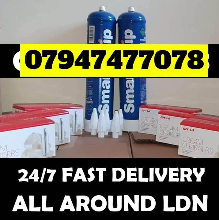 Samsung Galaxy GX5W5W Xs Flip 8 unlocked 354gb mint condition cream Boxed no charger cable