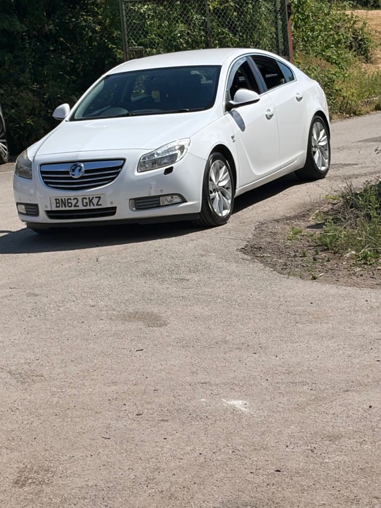 Vauxhall, INSIGNIA, Hatchback, 2012, Manual, 1956 (cc), 5 doors