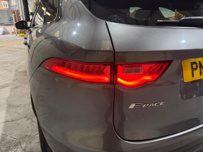 2017 Jaguar F-Pace 2.0 D180 R-Sport SUV 5dr Diesel Auto AWD Euro 6 (s/s) (180