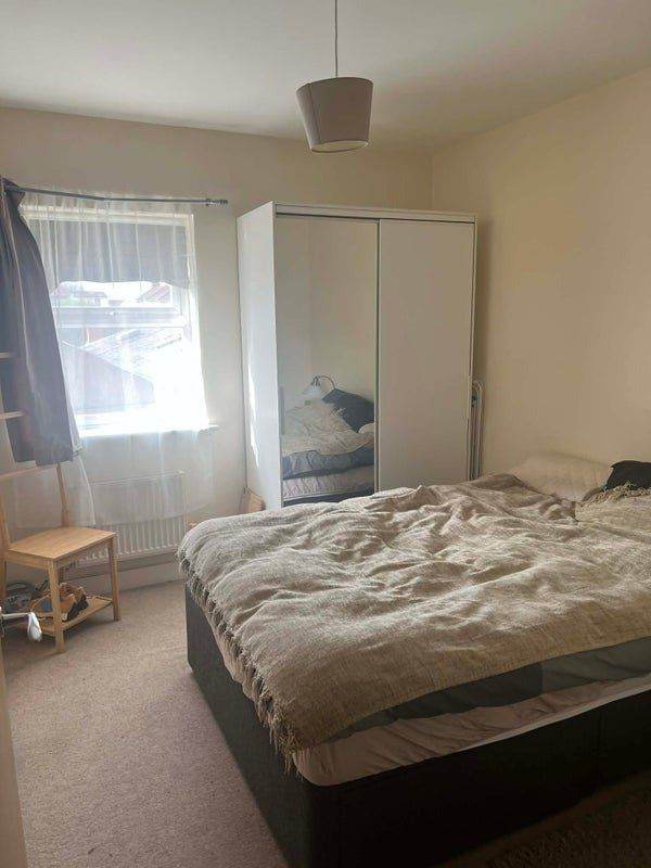 Double Room with private bathroom for Rent – BS5 9NH