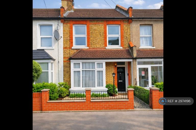 2 bedroom house in Kynaston Road, Thornton Heath, CR7 (2 bed) (#2974196)