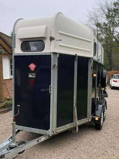 STOLEN HORSEBOX!!!