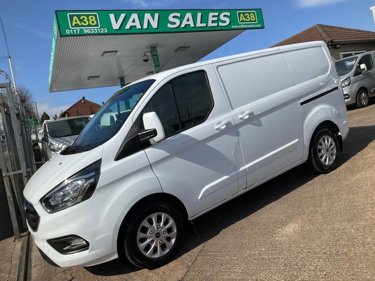 2022 Ford Transit Custom 300 LIMITED L1 2.0 ECOBLUE 130 BHP PANEL VAN EURO 6 PANEL VAN Diesel Manual