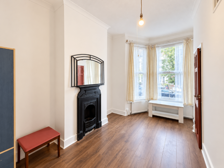 Discover  newly refurbished 2-bedroom ground floor flat  Kensington Gardens, Ilford, IG1