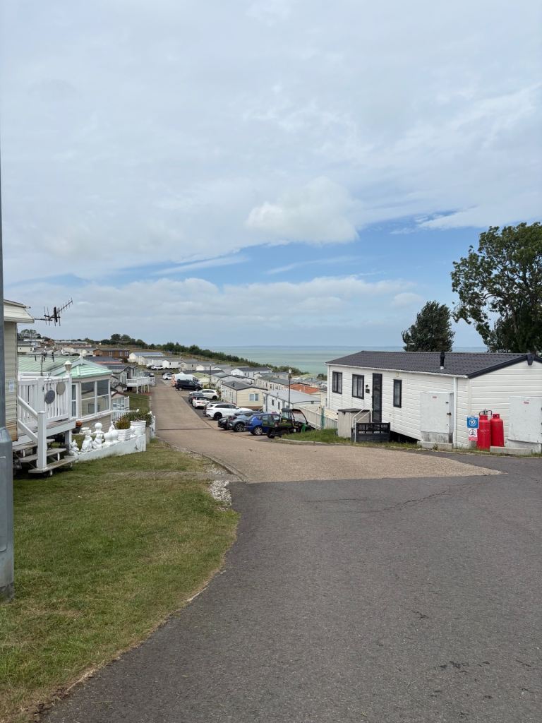 A range of beautiful caravans right on the Kent Coast!! ☀️