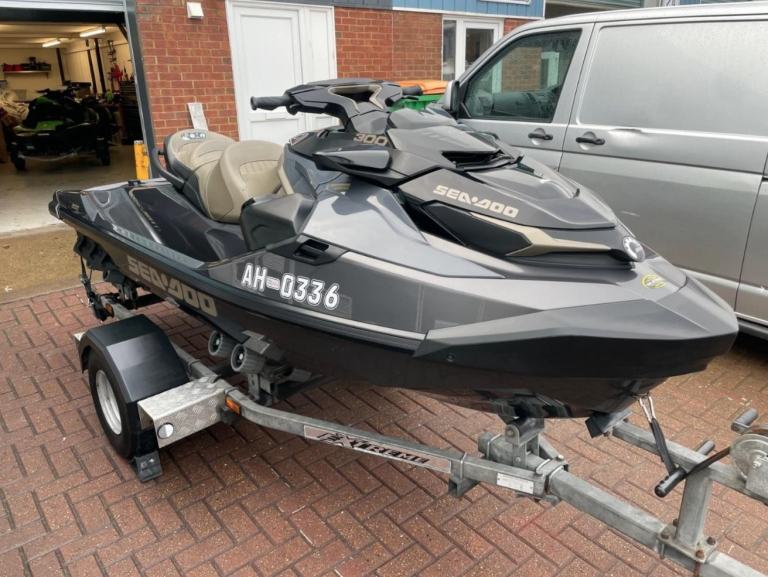 Sea-Doo GTX Limited 300