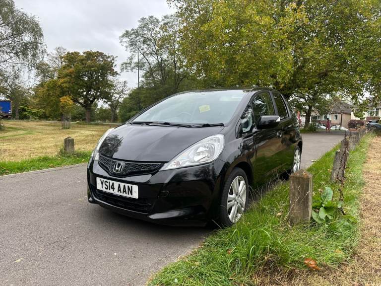 Honda Jazz 1.3 Petrol Manual 5 Door Hatchback Black 2014 Fantastic Car 