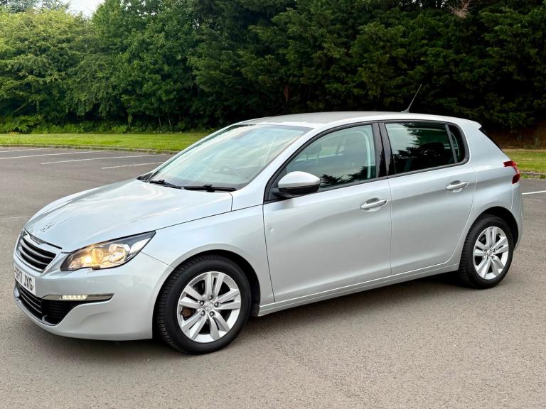 2017 PEUGEOT 308 ACTIVE FULL SERVICE HISTORY MOT JANUARY 2027 £20 ROAD TAX 