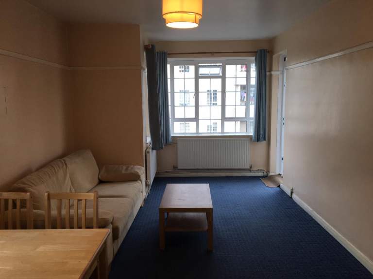 Large Double Room for Rent in Shepherds Bush - Flatshare London Westfield, Hammersmith City Central