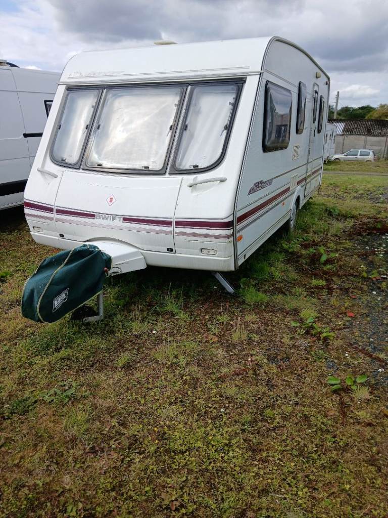 Swift caravan