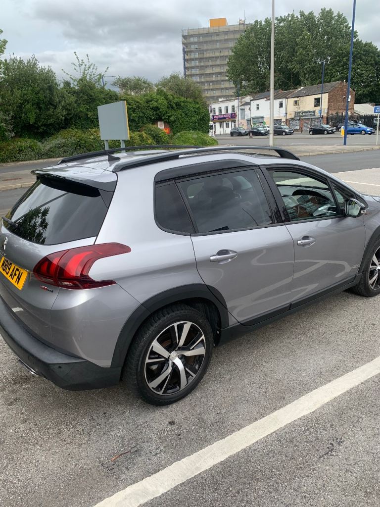 Gt line Peugeot, 2008, Hatchback, 2019, Manual, 1199 (cc), 5 doors