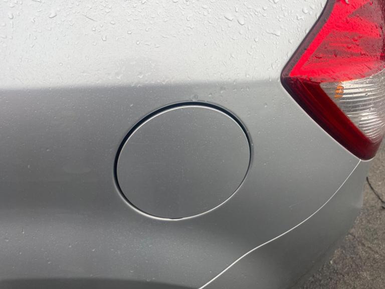 2010 Kia Ceed 1.6 CRDi 1 Euro 4 (s/s) 5dr HATCHBACK Diesel Manual