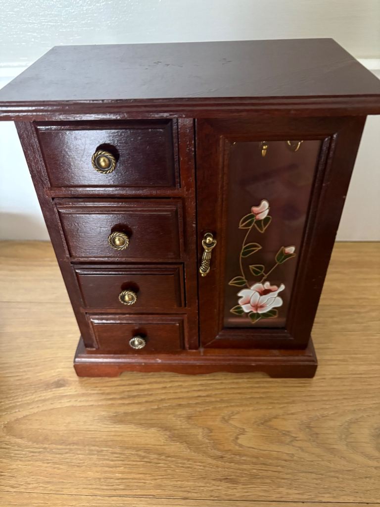 Free musical jewellery box vintage 