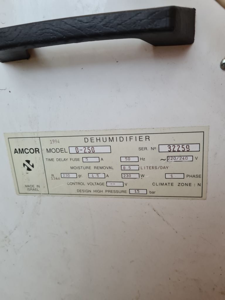 Amcor Dehumidifier