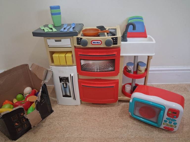 Little Tikes Play Kitchen with Accessories and Toy Food