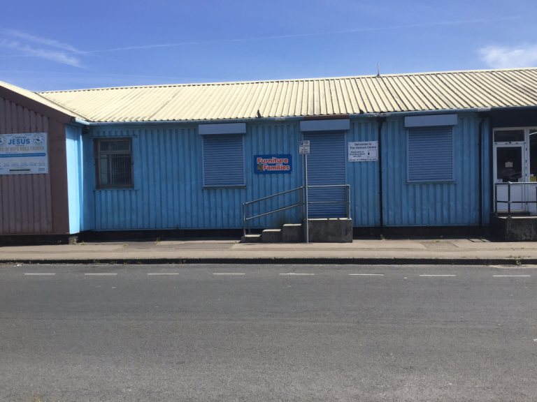 Medium sized shop and Office to rent 